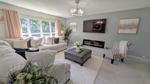 6220 SW 4th Street, Margate, FL 33068