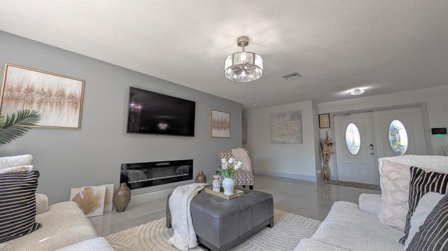 6220 SW 4th Street, Margate, FL 33068