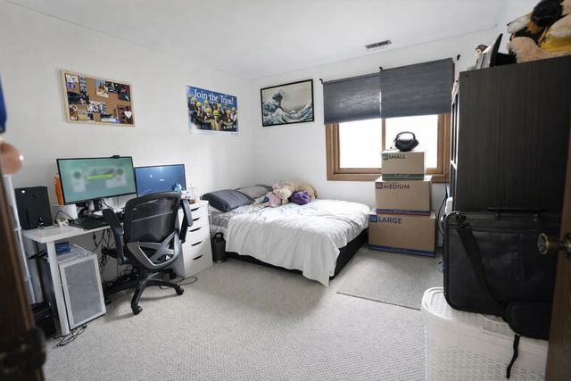 1486 Stonebridge Circle A5, Wheaton, IL 60189