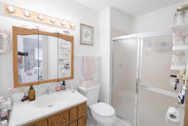 1486 Stonebridge Circle A5, Wheaton, IL 60189