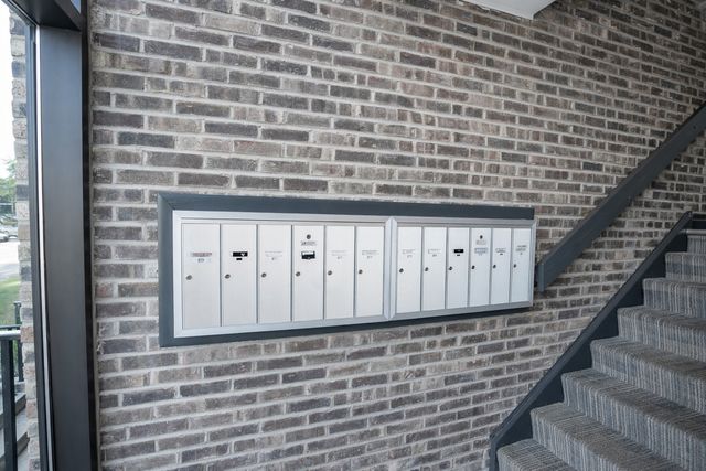 1486 Stonebridge Circle A5, Wheaton, IL 60189