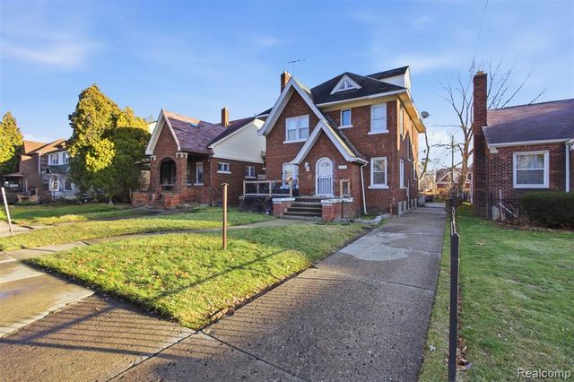 12590 Wilshire Drive, Detroit, MI 48213