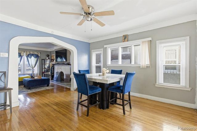 12590 Wilshire Drive, Detroit, MI 48213