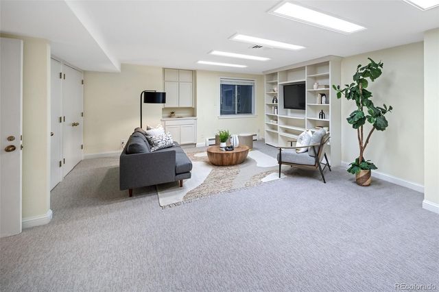 2552 E Alameda Avenue 32, Denver, CO 80209