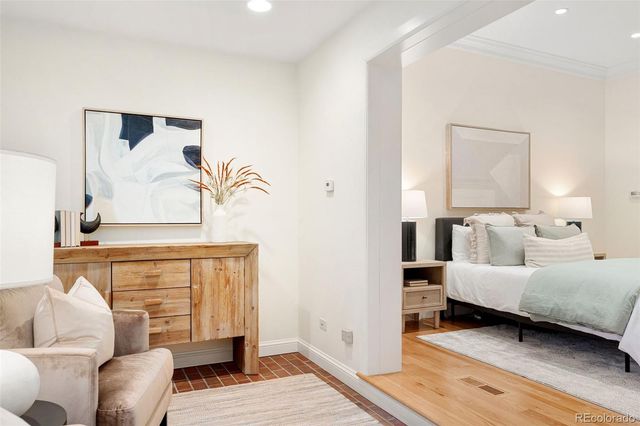 2552 E Alameda Avenue 32, Denver, CO 80209