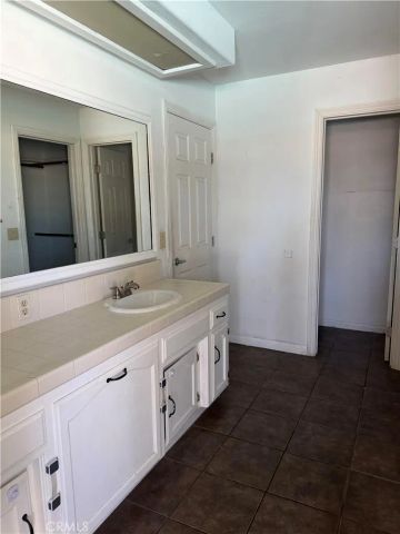 3005 Green Mountain, Bakersfield, CA 93312