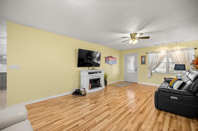 8868 SW 97TH LANE ROAD G, Ocala, FL 34481