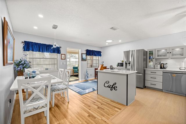 8868 SW 97TH LANE ROAD G, Ocala, FL 34481