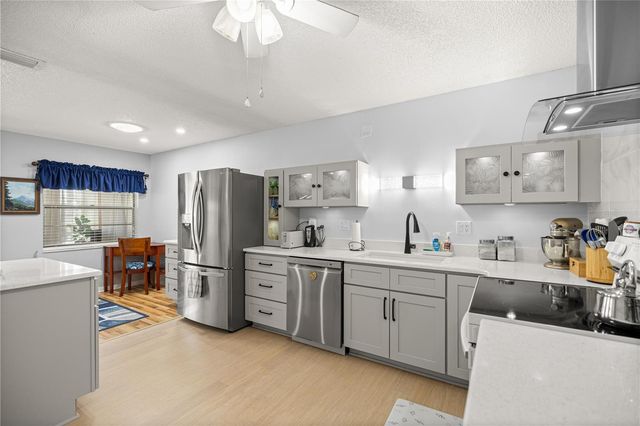 8868 SW 97TH LANE ROAD G, Ocala, FL 34481