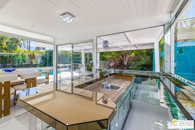 1635 Palm Tree Drive, Palm Springs, CA 92264