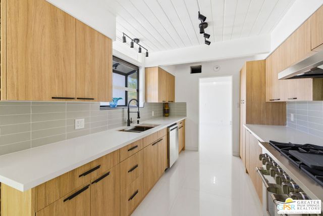 1635 Palm Tree Drive, Palm Springs, CA 92264