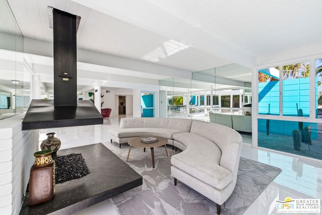 1635 Palm Tree Drive, Palm Springs, CA 92264