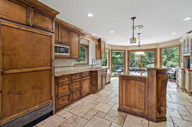 5708 Long Brake Trail, Edina, MN 55439