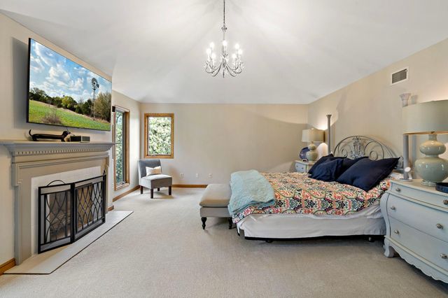 5708 Long Brake Trail, Edina, MN 55439