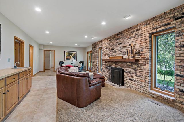 5708 Long Brake Trail, Edina, MN 55439
