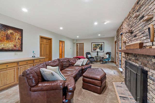 5708 Long Brake Trail, Edina, MN 55439