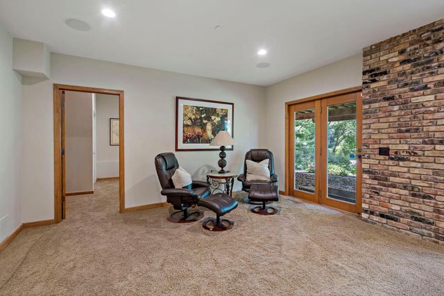 5708 Long Brake Trail, Edina, MN 55439