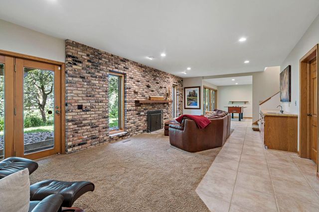 5708 Long Brake Trail, Edina, MN 55439