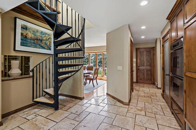 5708 Long Brake Trail, Edina, MN 55439