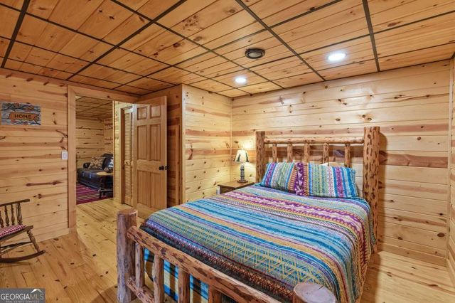 1204 Brookhaven Lane, Blue Ridge, GA 30513