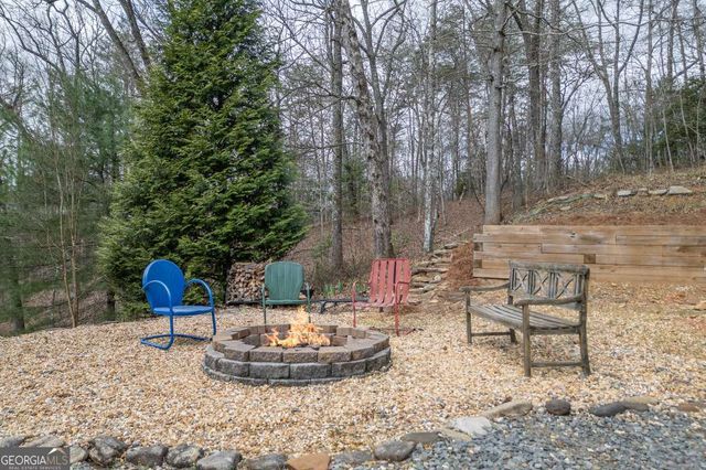 1204 Brookhaven Lane, Blue Ridge, GA 30513