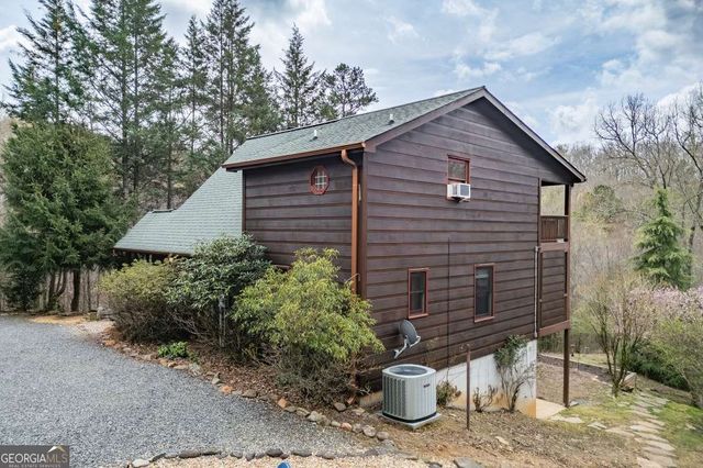 1204 Brookhaven Lane, Blue Ridge, GA 30513