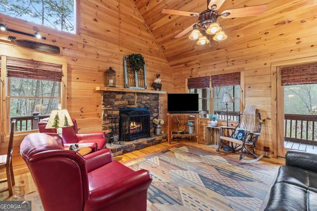 1204 Brookhaven Lane, Blue Ridge, GA 30513