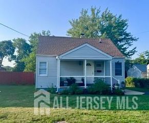 166 166 Lafayette St. Street, Piscataway, NJ 08854
