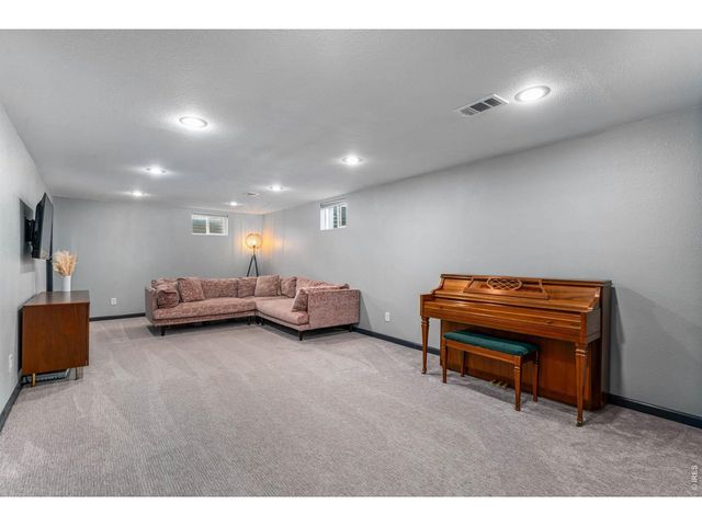 415 36th Ave Ct, Greeley, CO 80634
