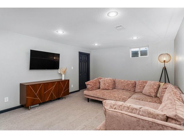 415 36th Ave Ct, Greeley, CO 80634