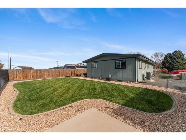415 36th Ave Ct, Greeley, CO 80634
