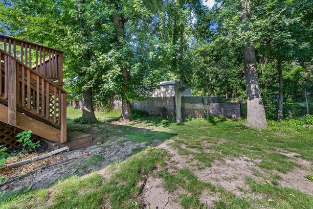 38116 Hixford Place, Westland, MI 48185