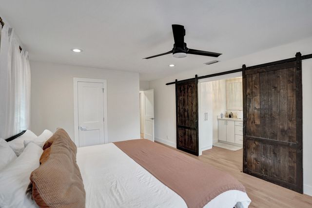 3268 Sapphire Road, Lake Worth, FL 33462