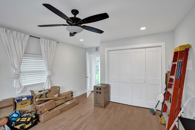 3268 Sapphire Road, Lake Worth, FL 33462