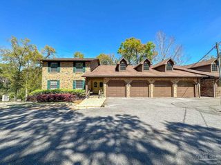 4831 E Olive Rd 4-D, Pensacola, FL 32514