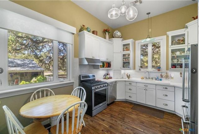 141 North Range St, Yorktown, TX 78164