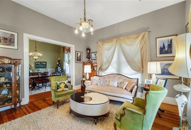 141 North Range St, Yorktown, TX 78164