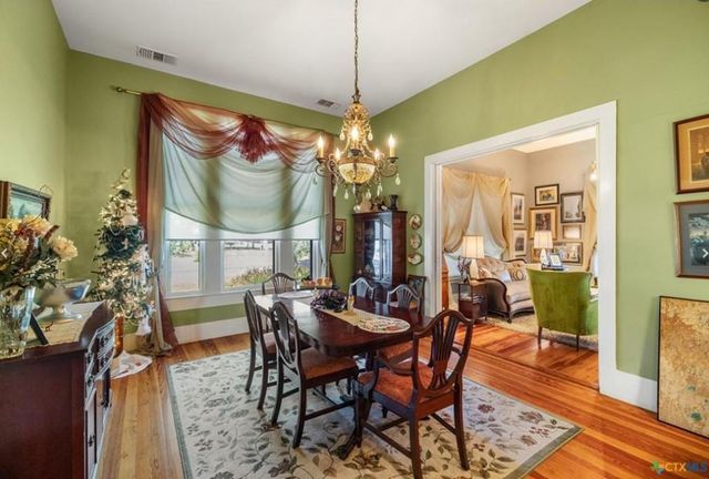 141 North Range St, Yorktown, TX 78164