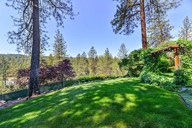 1421 W Pinehill Rd, Spokane, WA 99218