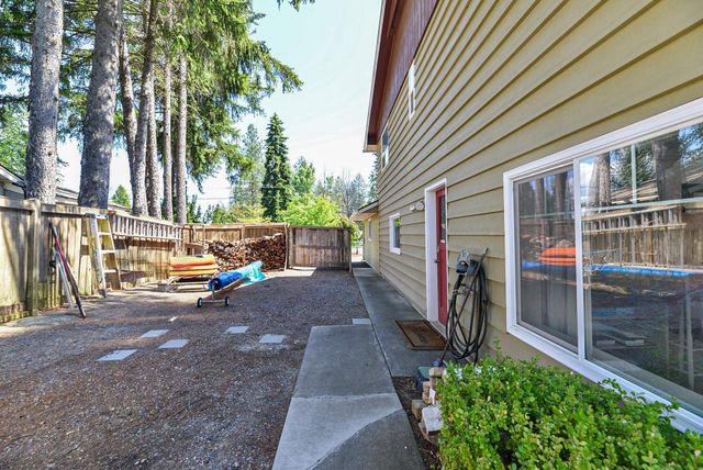 1421 W Pinehill Rd, Spokane, WA 99218