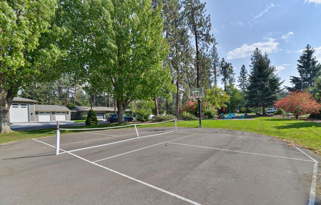 1421 W Pinehill Rd, Spokane, WA 99218