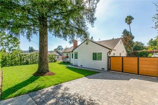 4825 Angeles Crest, La Canada Flintridge, CA 91011