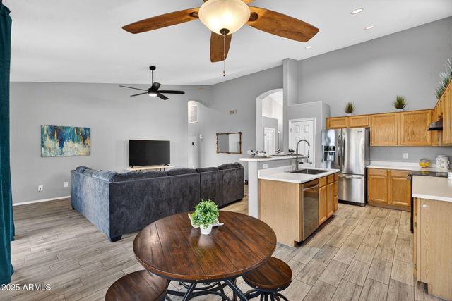 15427 S 16TH Avenue, Phoenix, AZ 85045