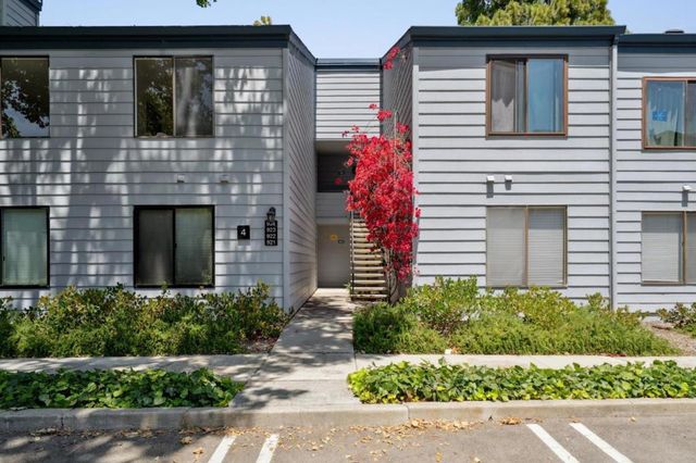 905 W Middlefield Road 924, Mountain View, CA 94043