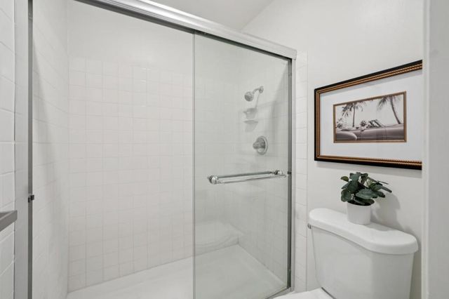 905 W Middlefield Road 924, Mountain View, CA 94043