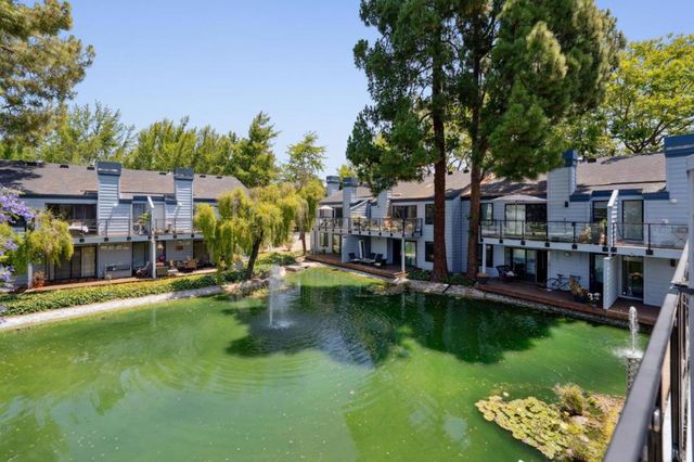 905 W Middlefield Road 924, Mountain View, CA 94043