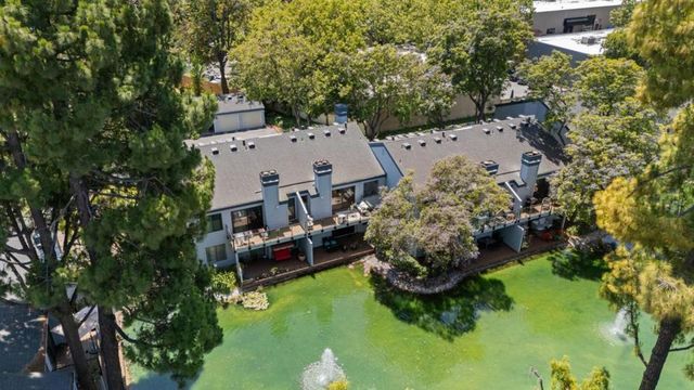 905 W Middlefield Road 924, Mountain View, CA 94043