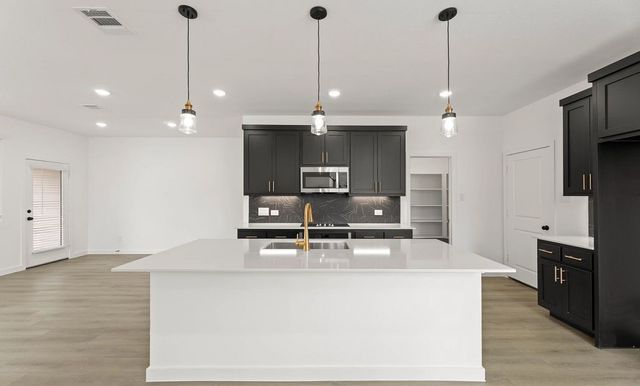 6906 Mission Tejas Drive, Dallas, TX 75228