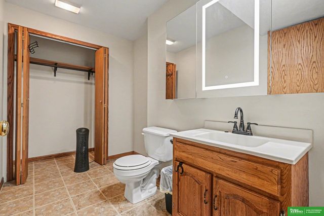 1280 N Bristolwood Drive, Fremont, NE 68025