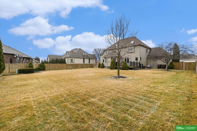 1280 N Bristolwood Drive, Fremont, NE 68025